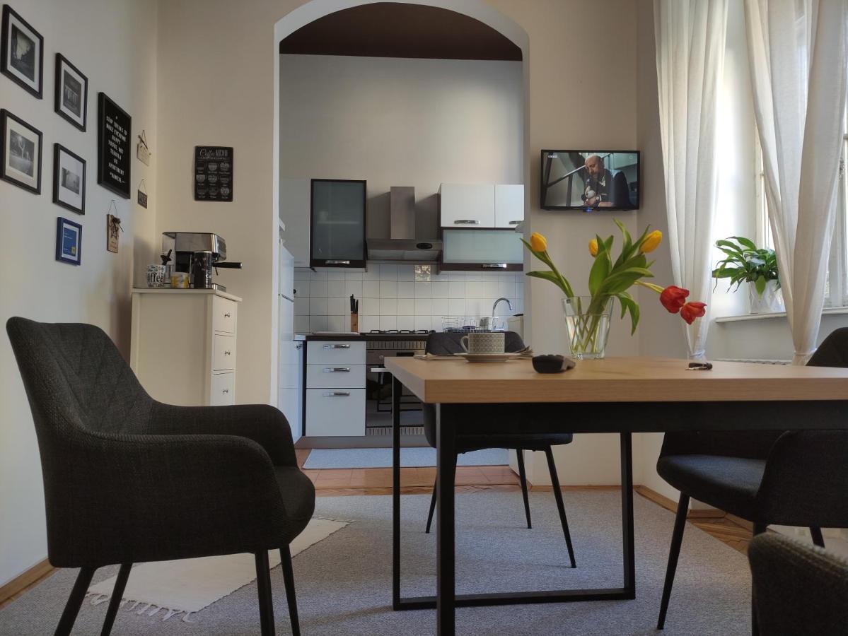 Konzul -Top Apartment, Strict Center, Parking Osijek Eksteriør billede