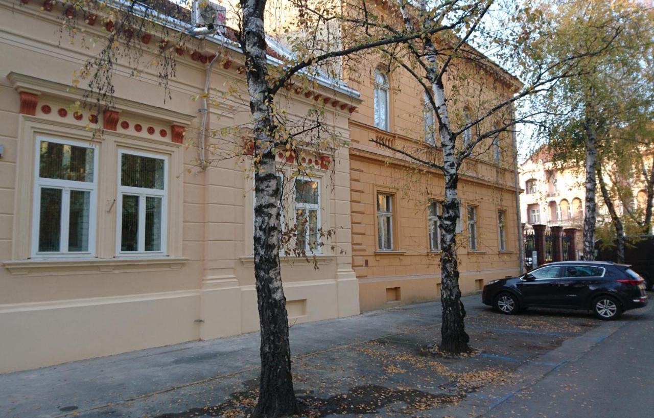 Konzul -Top Apartment, Strict Center, Parking Osijek Eksteriør billede