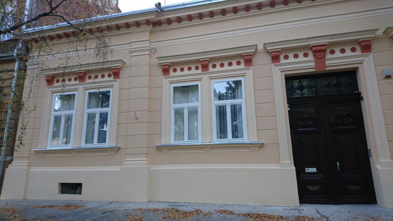 Konzul -Top Apartment, Strict Center, Parking Osijek Eksteriør billede